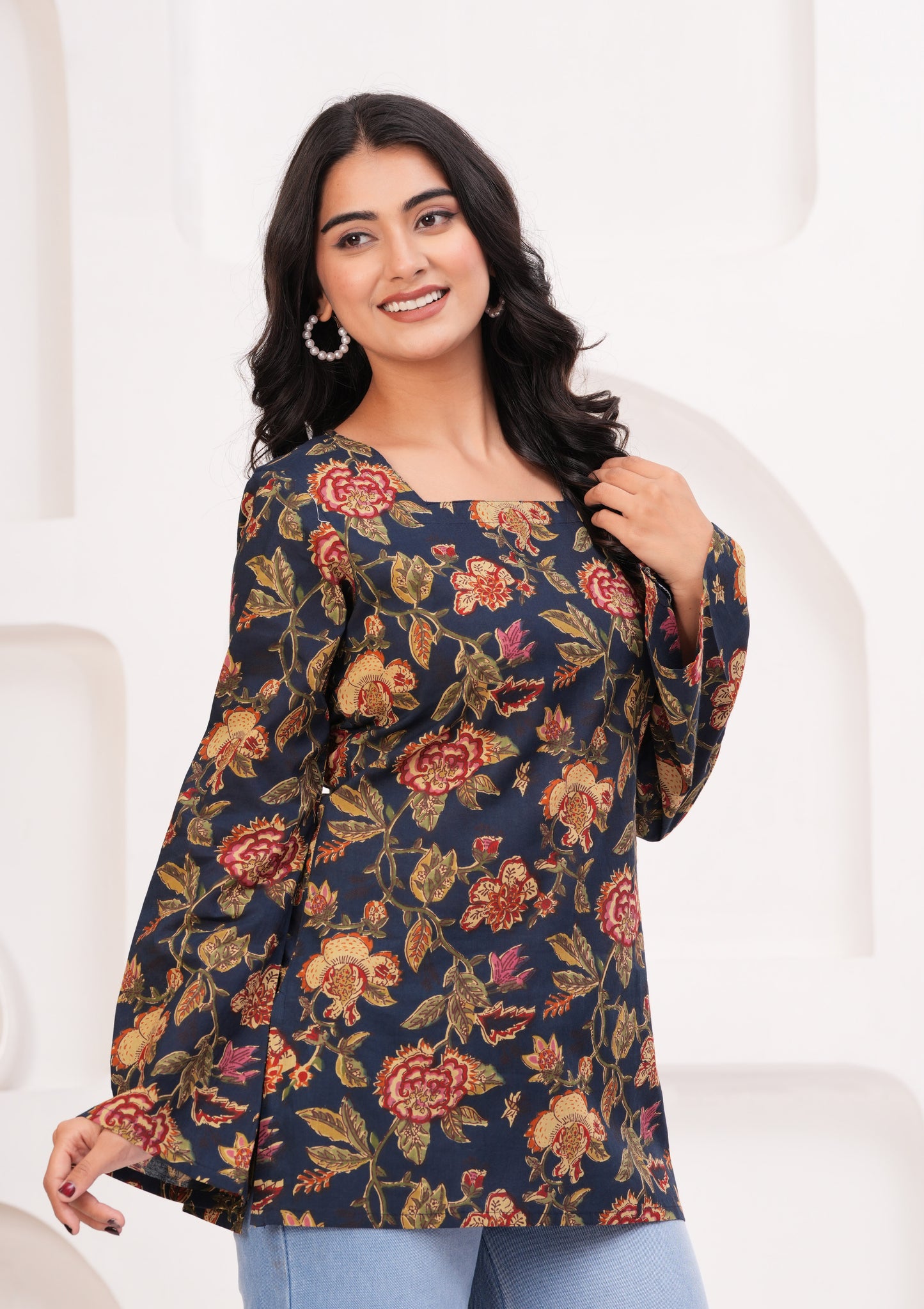 Bellnow Trendy Square Neck Printed Top for Women