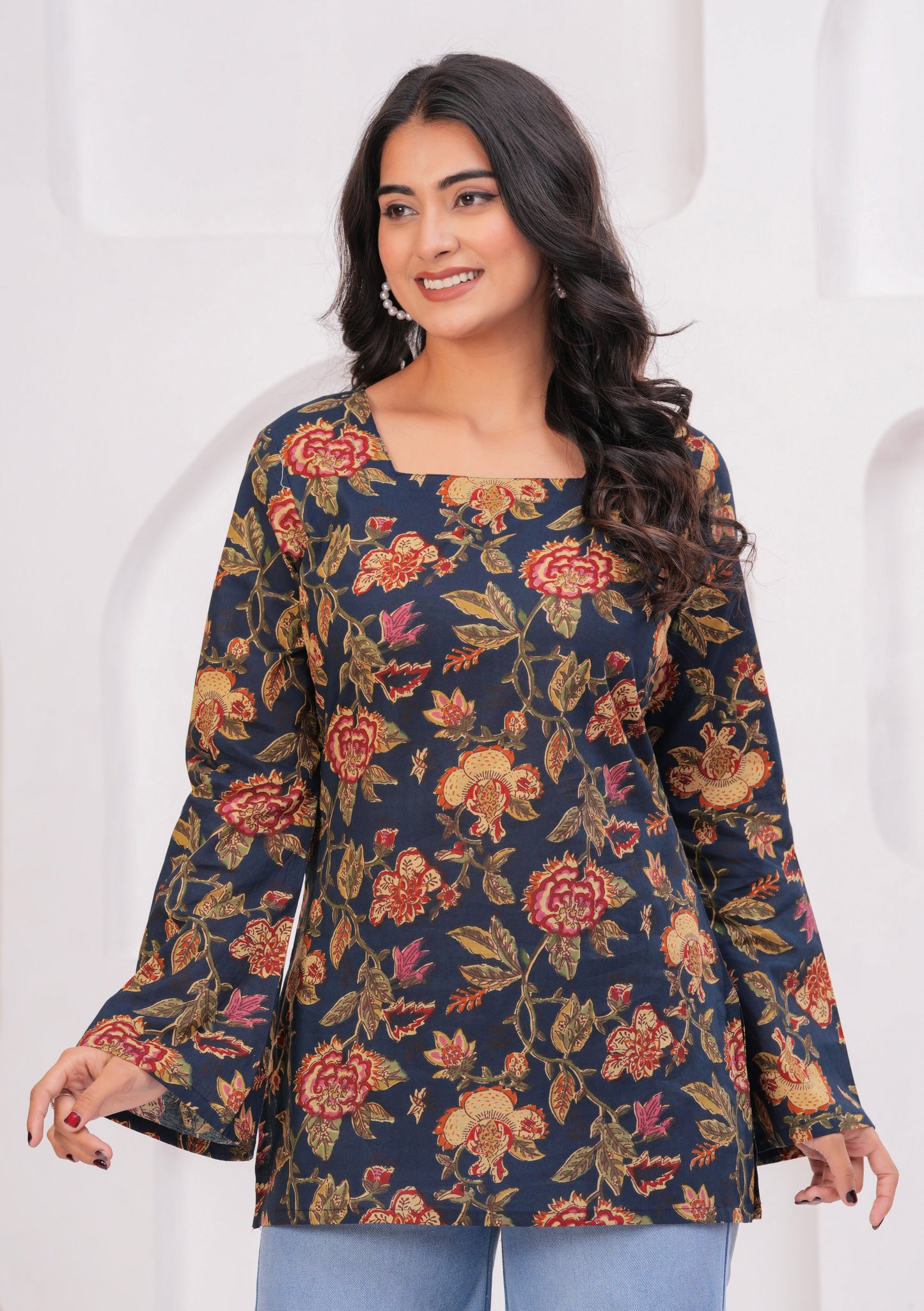Bellnow Trendy Square Neck Printed Top for Women