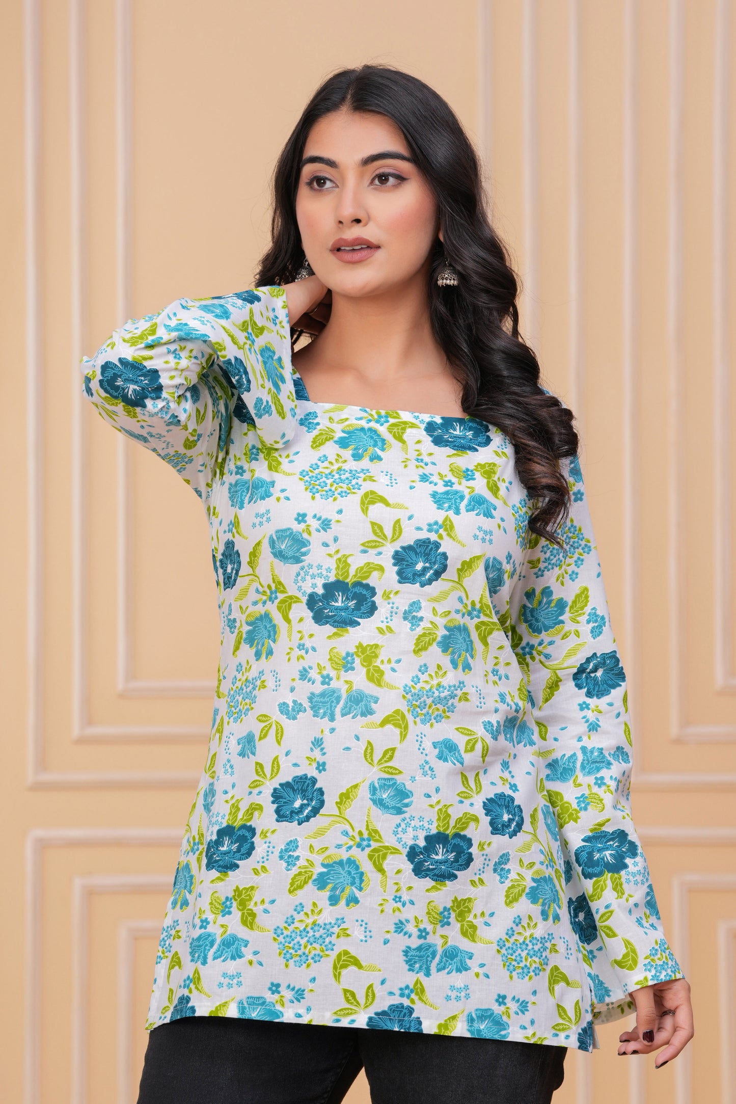 Bellnow Trendy Square Neck Printed Top for Women