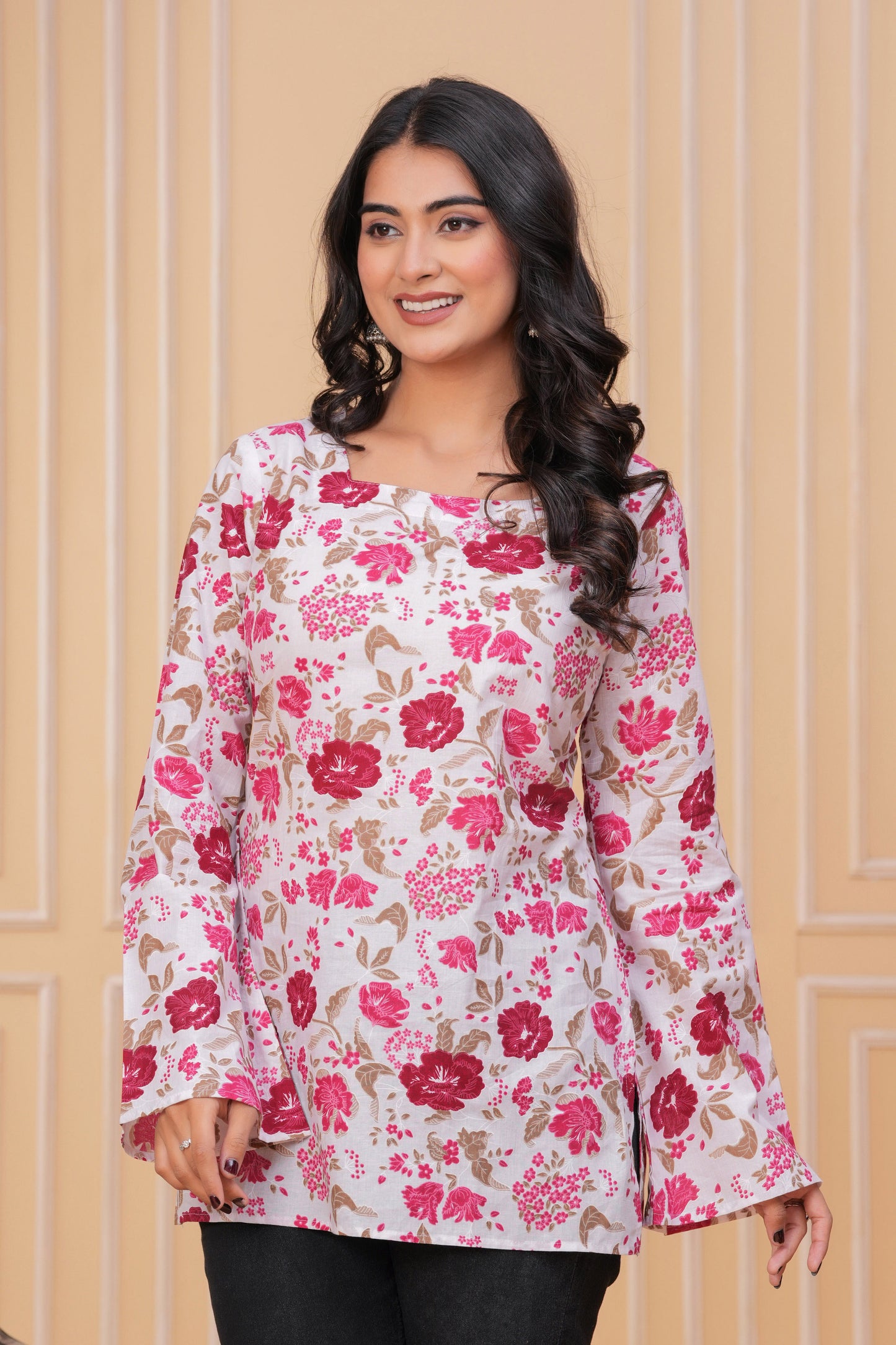 Bellnow Trendy Square Neck Printed Top for Women