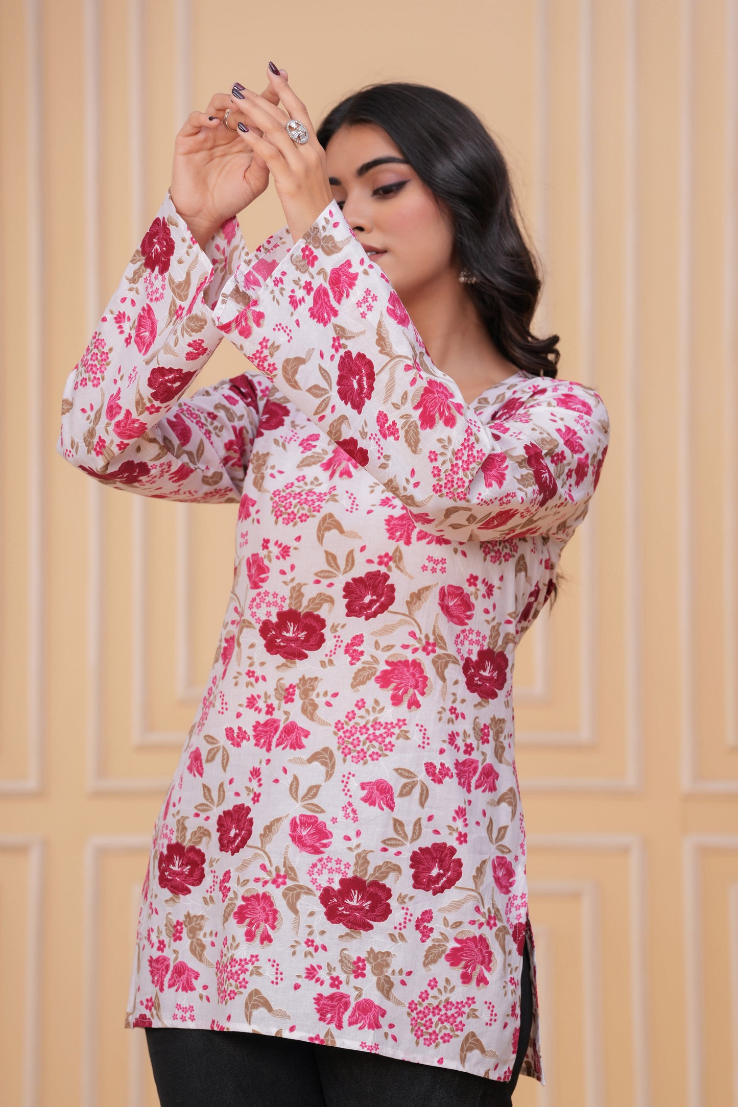 Bellnow Trendy Square Neck Printed Top for Women