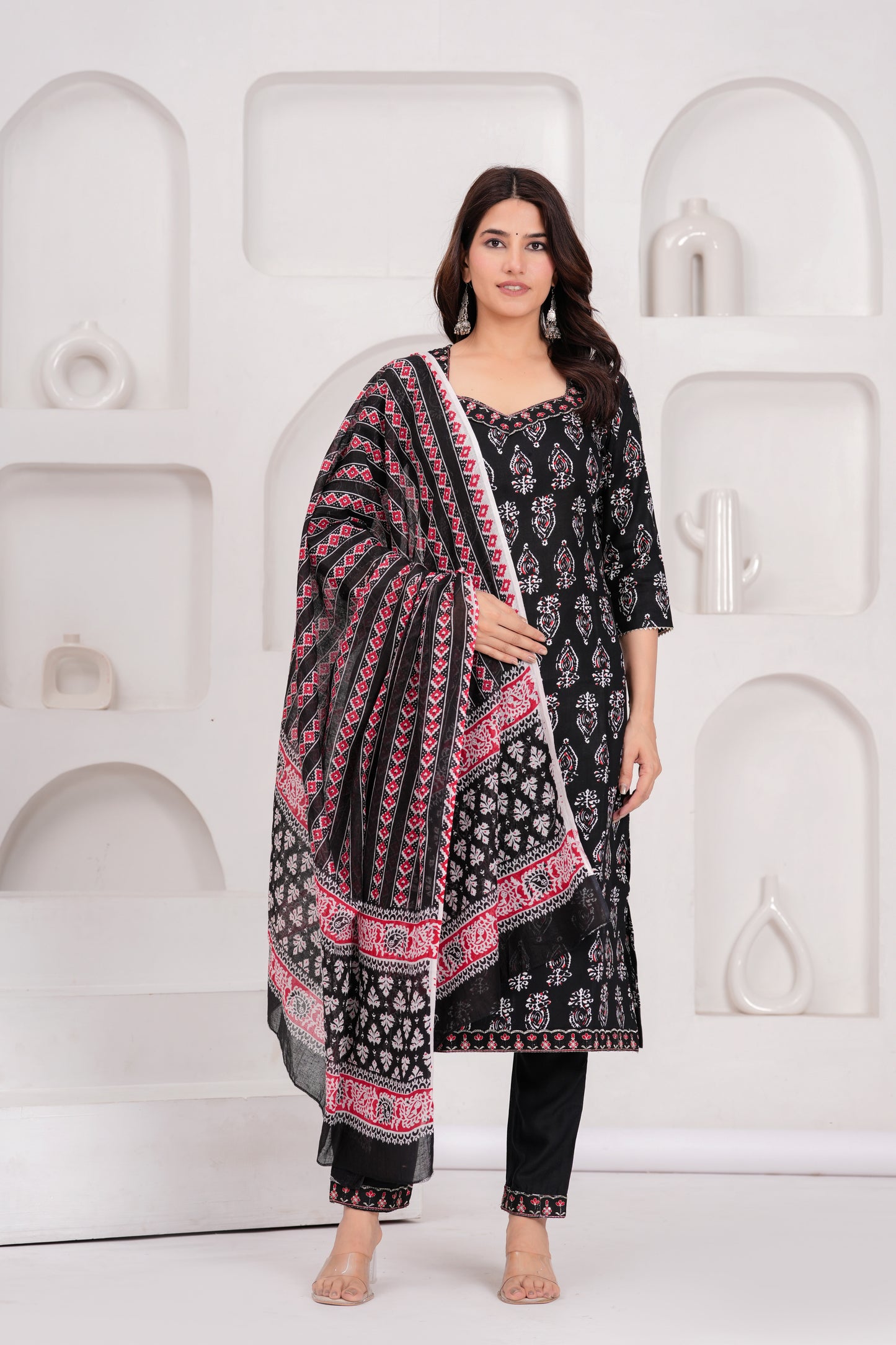 Black & Red Printed Kurta Set with Dupatta – Elegant Ethnic Wear