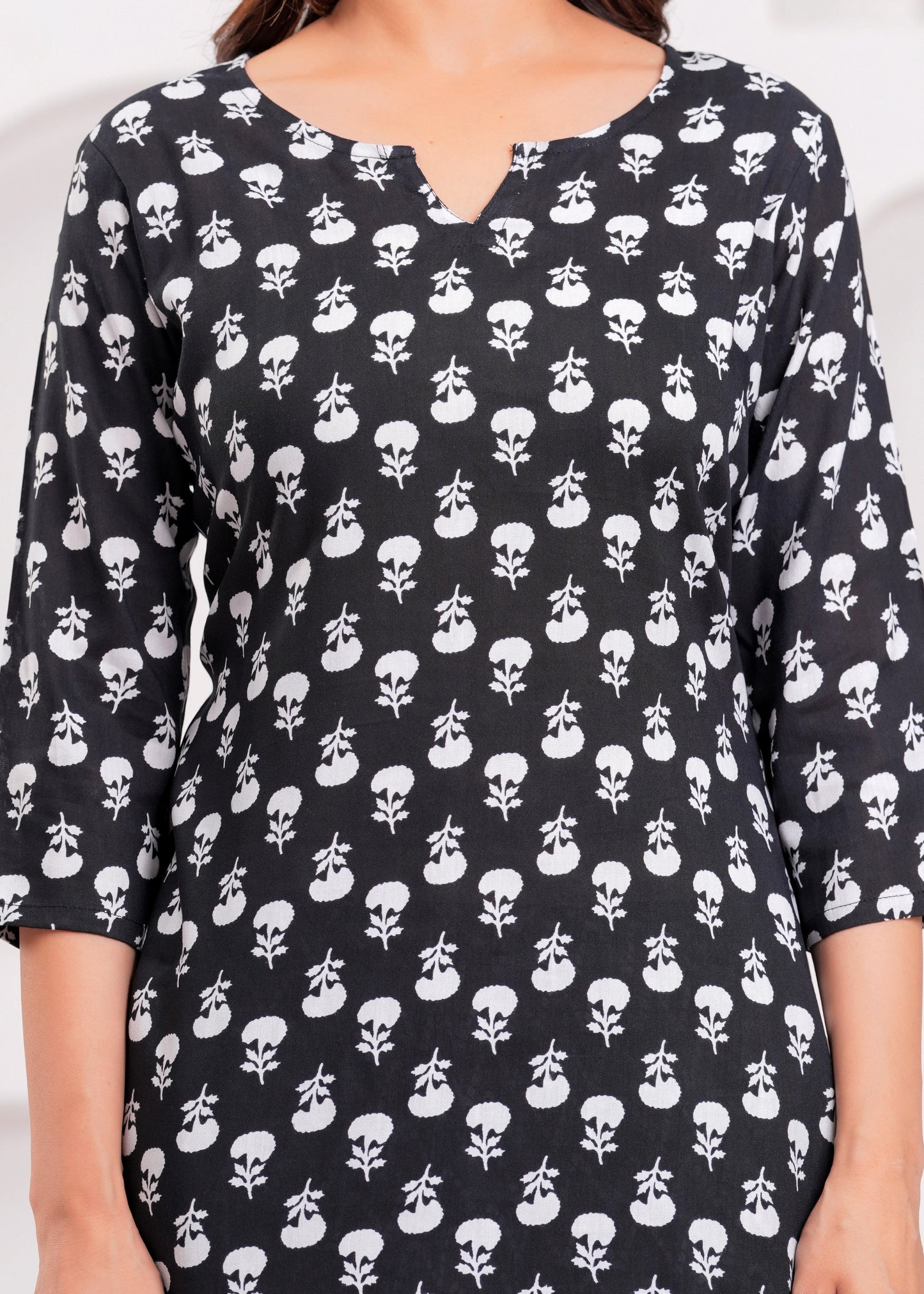 Bellnow - Chic Black & White Floral Co-ord Set