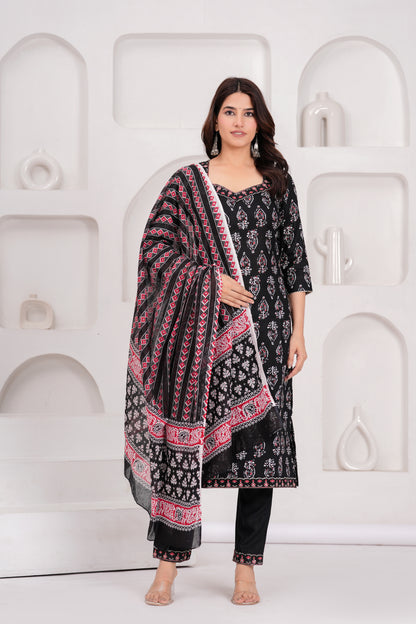 Black & Red Printed Kurta Set with Dupatta – Elegant Ethnic Wear