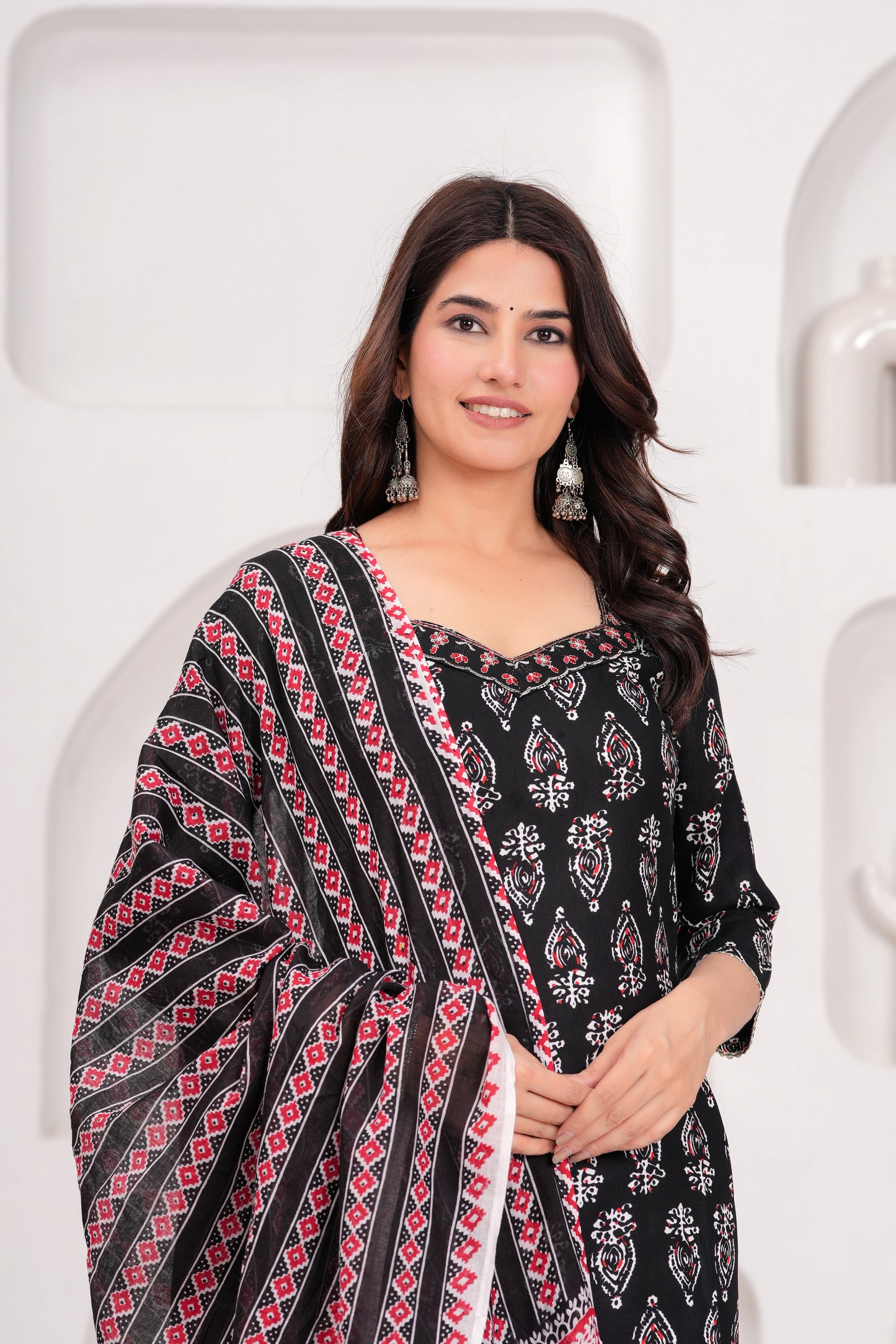Black & Red Printed Kurta Set with Dupatta – Elegant Ethnic Wear