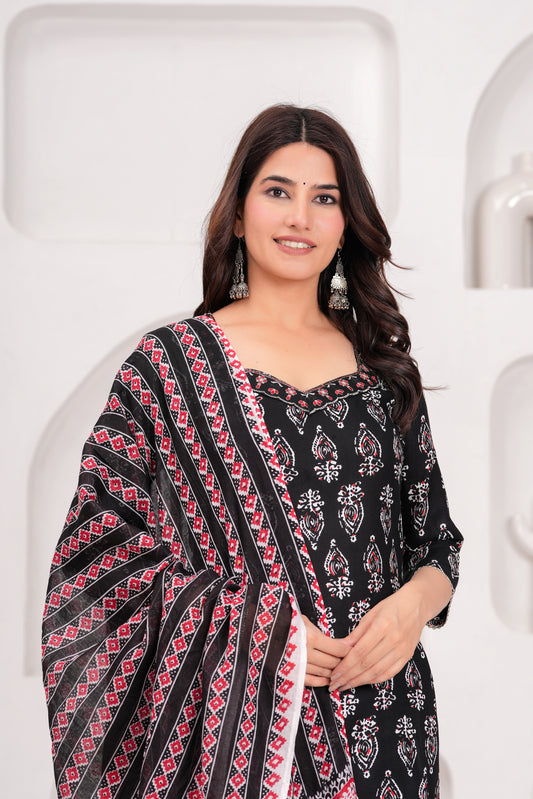 Black & Red Printed Kurta Set with Dupatta – Elegant Ethnic Wear