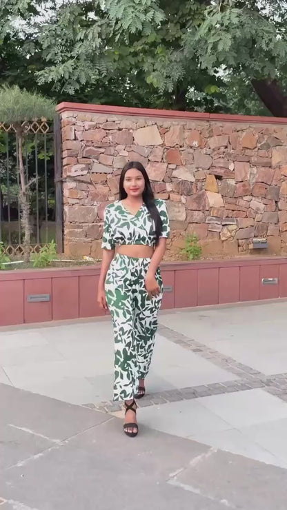 Bellnow Women’s Green Leaf Print Co-ord Set | Stylish Crop Top with Pants